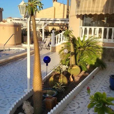 Casa Valdi, Fantastic 4 Bedroom House With Private,heated Swimming Pool And Barbecue Ciudad Quesada