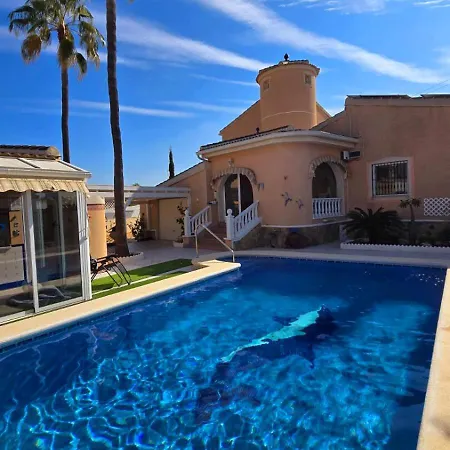 Casa Valdi, Fantastic 4 Bedroom House With Private,heated Swimming Pool And Barbecue Ciudad Quesada